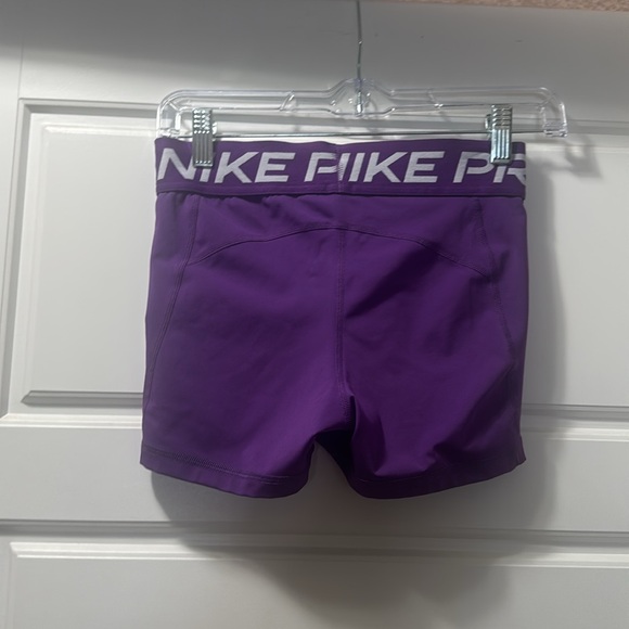 Nike Pro Shorts Small Purple - Picture 2 of 2